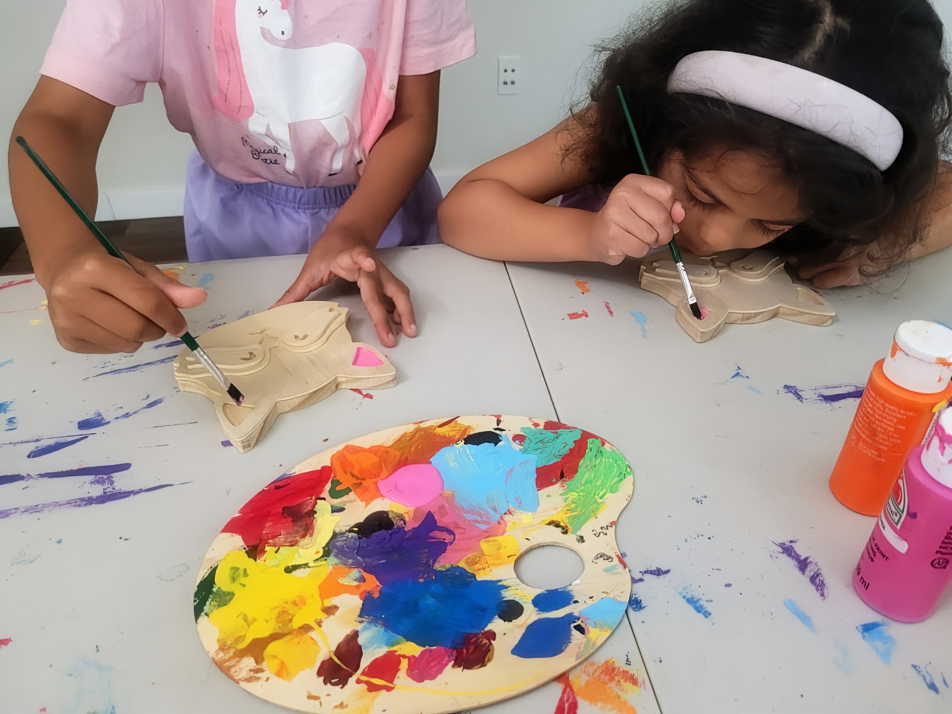 Painting foxes!
